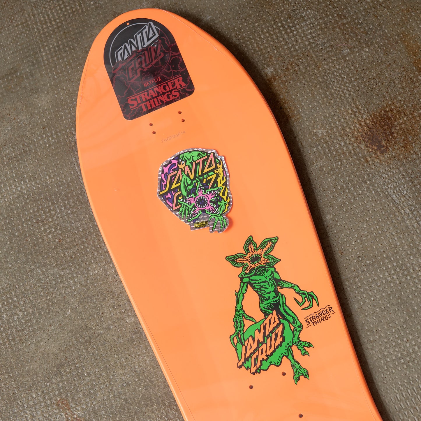 Santa Cruz - ST Salba Demogordon Deck 10.3 X 31.1 "Stranger Things"