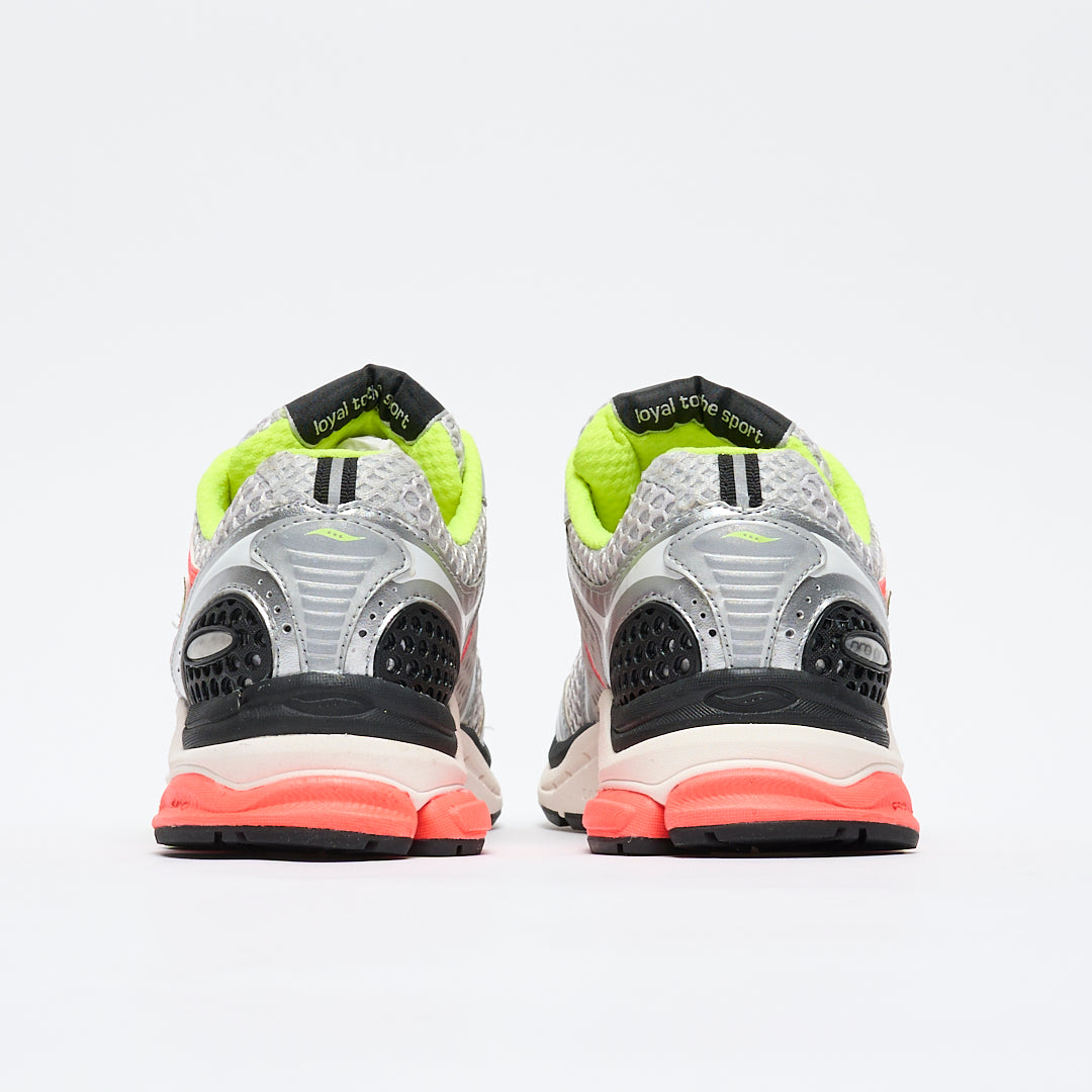 Saucony x Bellerose - Pro Grid Triumph 4 (Silver Fluo)