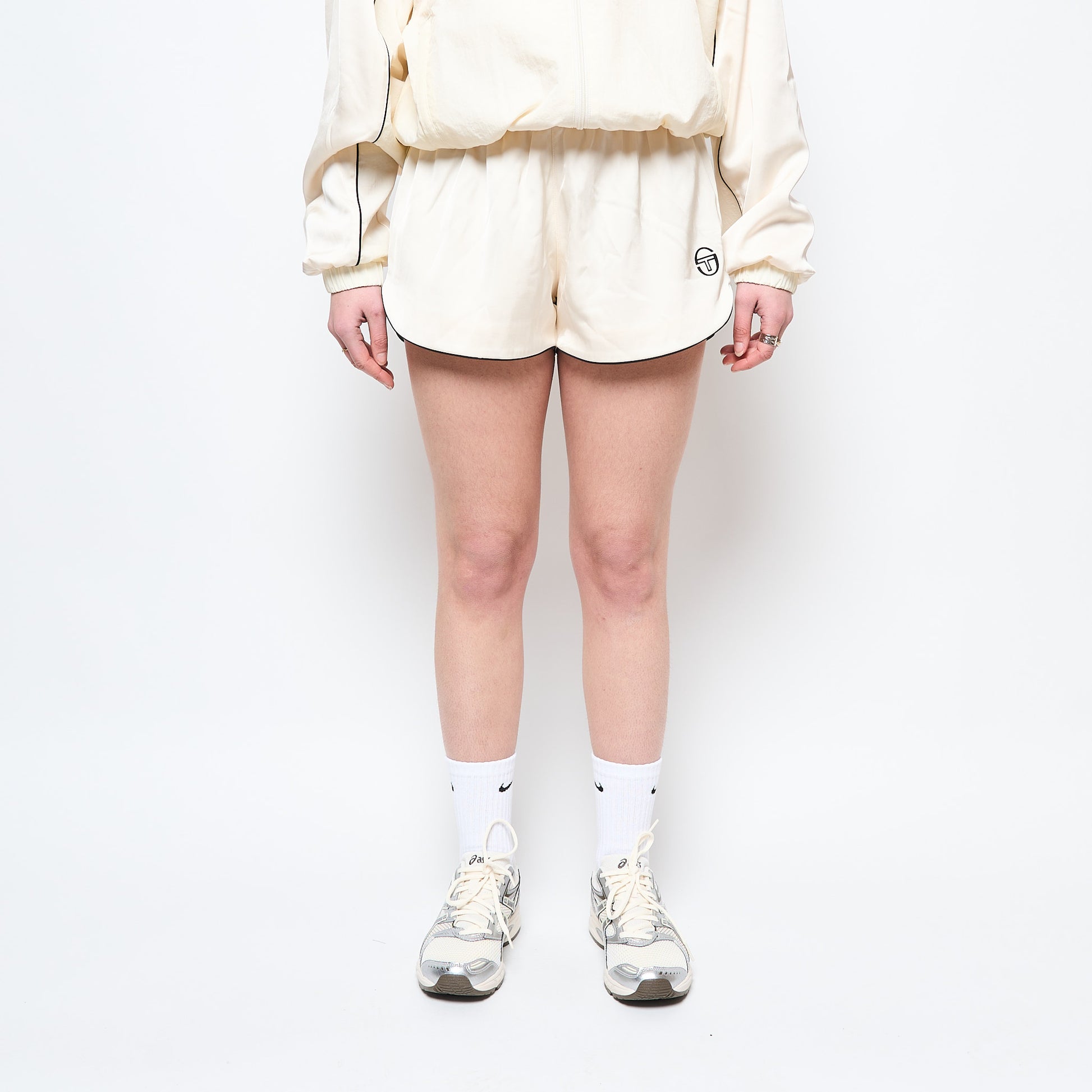 Sergio Tacchini - Women Metropolitan Shorts (Grd/Black)