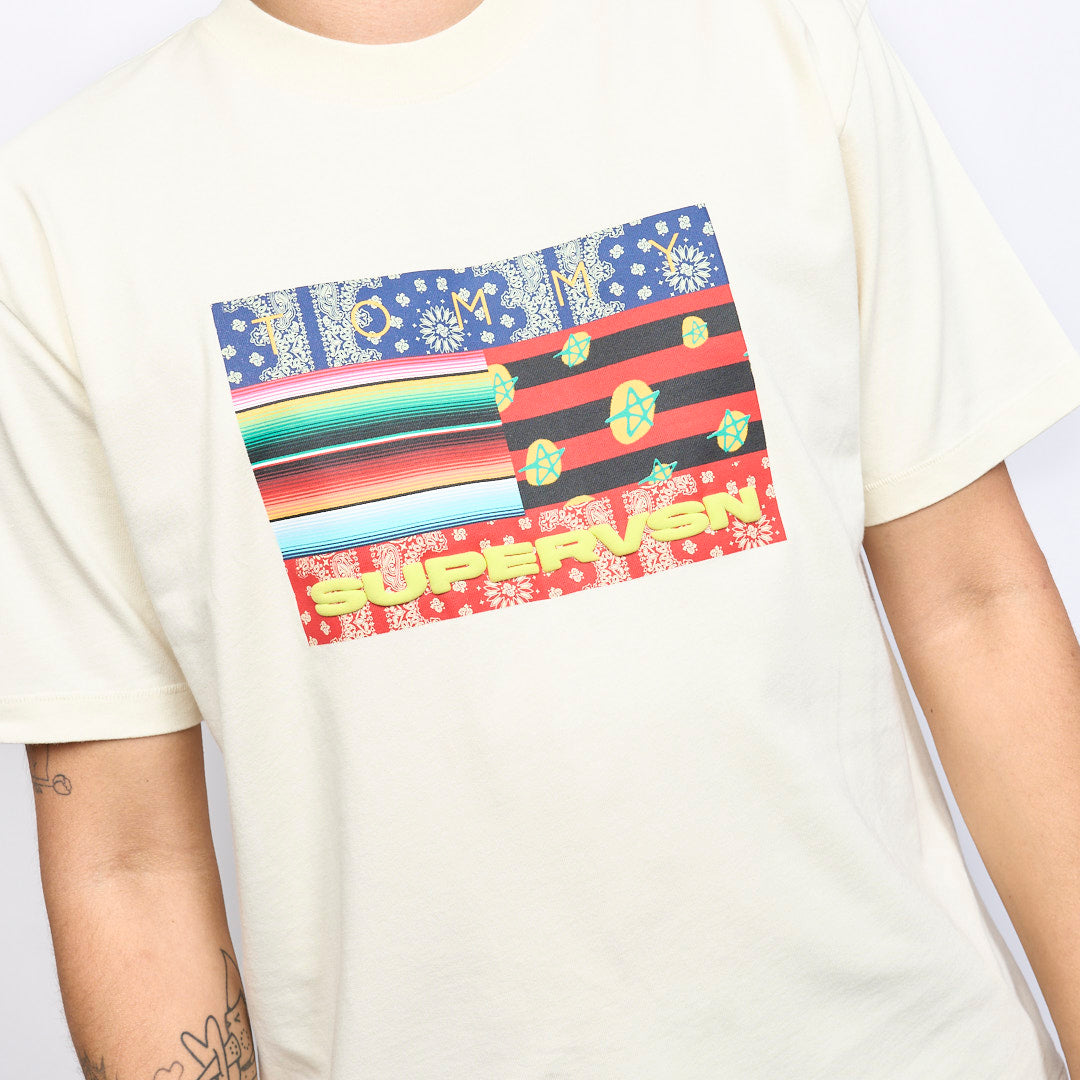 Tommy Jeans x Supervsn - Tee Print (Babys Breath)