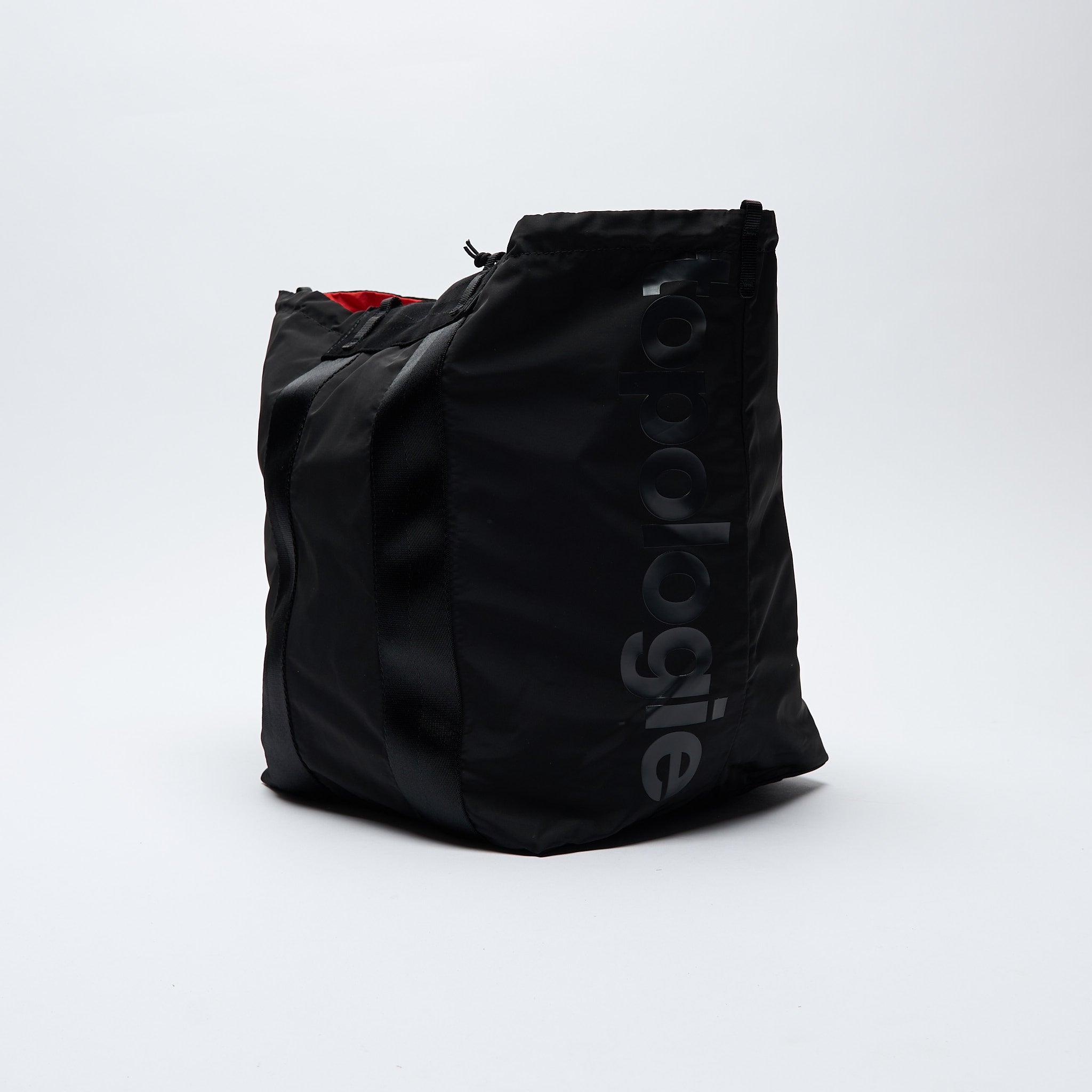 Topology - Bags Summit Tote Medium Black Tech Sateen – MILK STORE