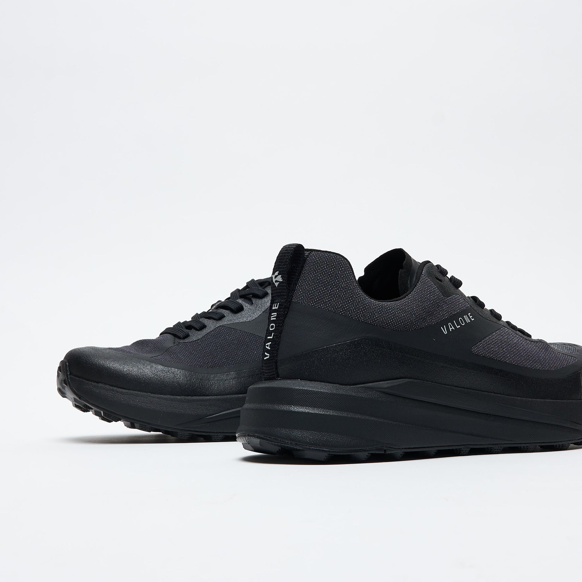 VALONE - Rave (Triple Black)