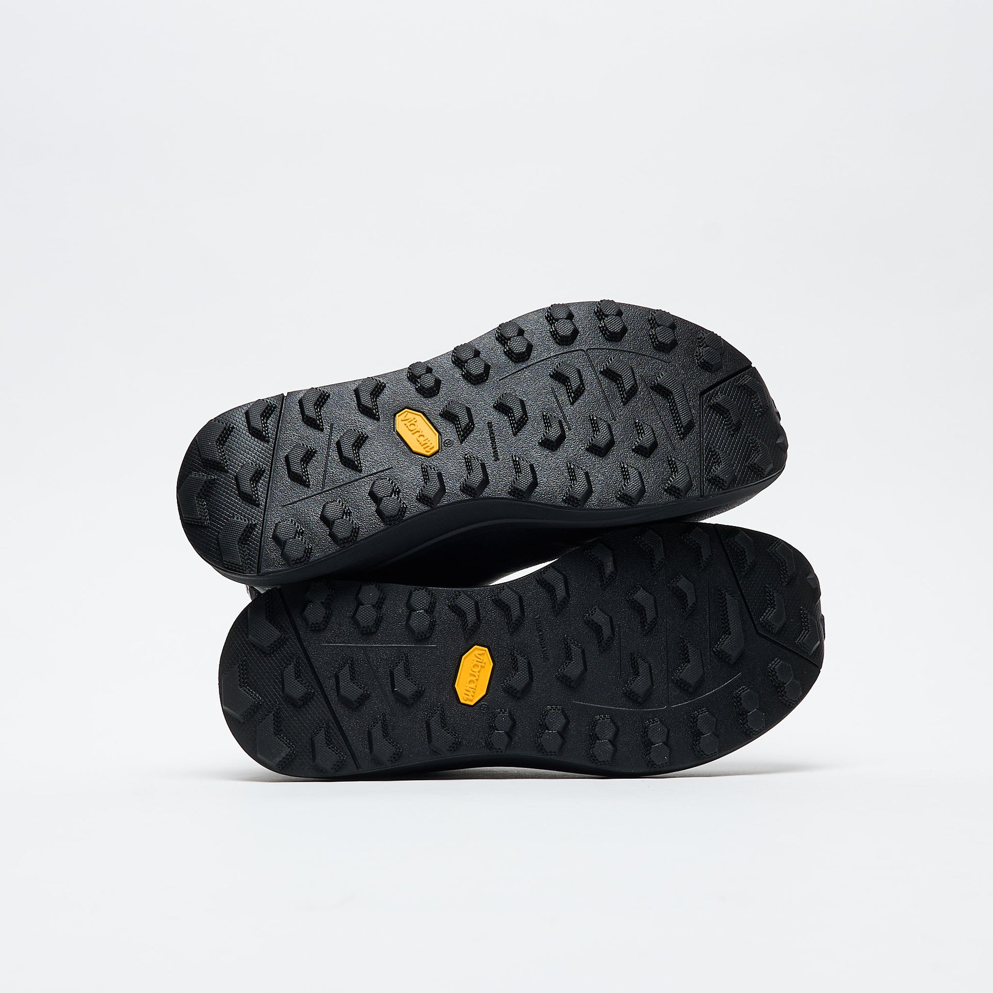 VALONE - Rave (Triple Black)