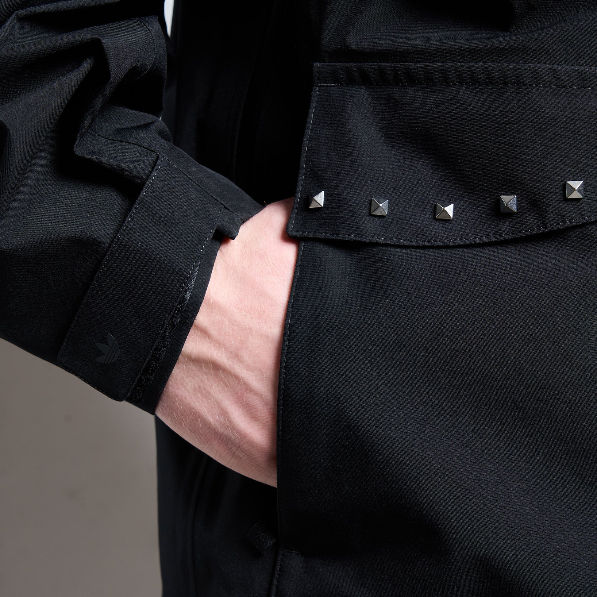 Veste - DIME x ADIDAS Skateboarding - Stud Jacket GTX (Black)