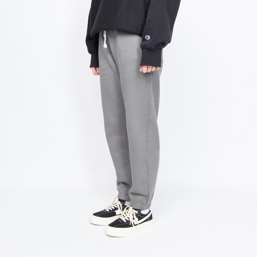 Champion - Reverse Weave Elastic Cuff Pants (Dark Gray) – MILK STORE