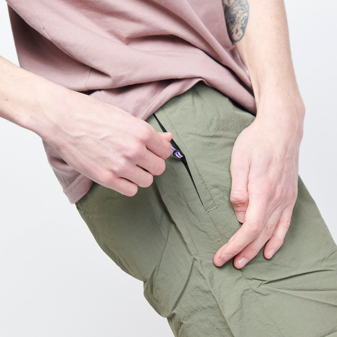 Dime MTL - Hiking Shorts (Pale Olive)