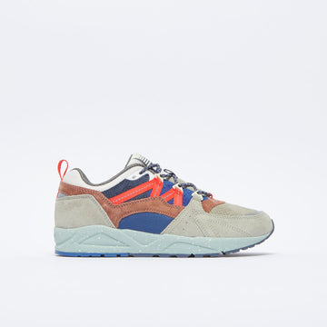 Karhu - Fusion 2.0 (Abbey Stone/Beaver Fur)