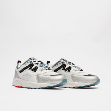 Karhu Fusion 2.0 Ursa Minor Pack - Silver/Jet Black