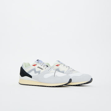 Karhu - Synchron Classic (Dawn Blue/Lily White) F802669