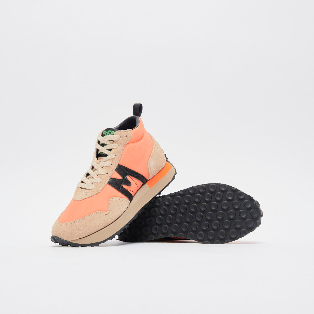 Karhu x Vyner Articles - M-Runner (Smoke Gray/Nectarine)