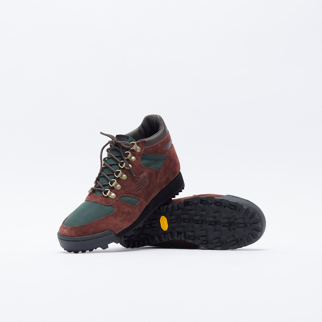New Balance - Rainier AC (Rich Oak/Midnight Green)