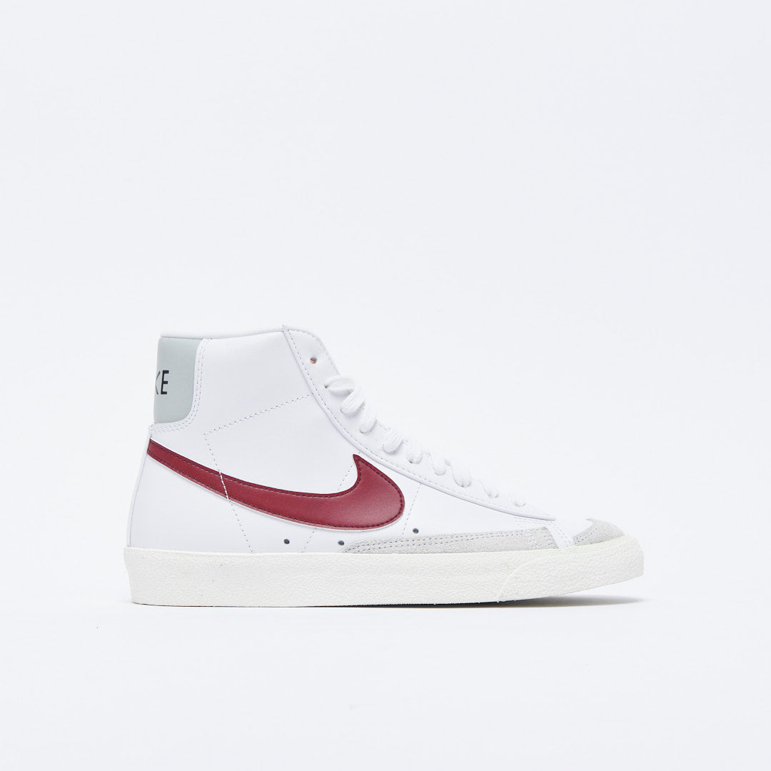 Nike - Blazer Mid 77' Vintage (White/Dark Beetroot)