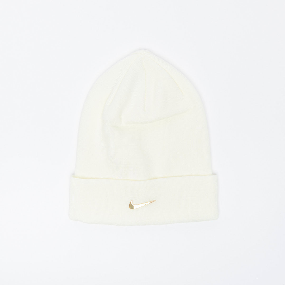 Nike - NSW Beanie Cuffed Swoosh (Sail / Metallic Gold)