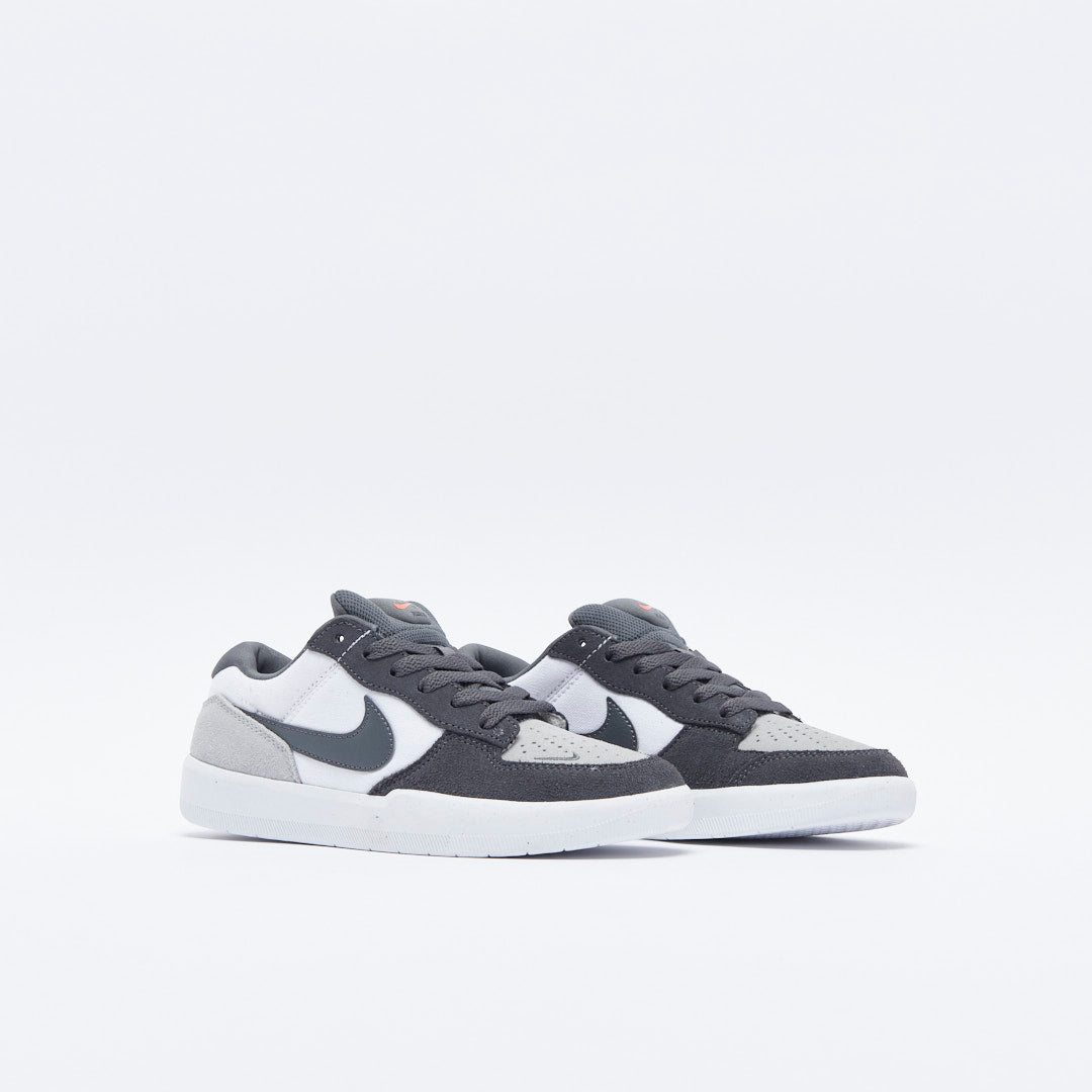 Nike SB - Force 58 (Dark Grey/Dark Grey-White-Wolf Grey)