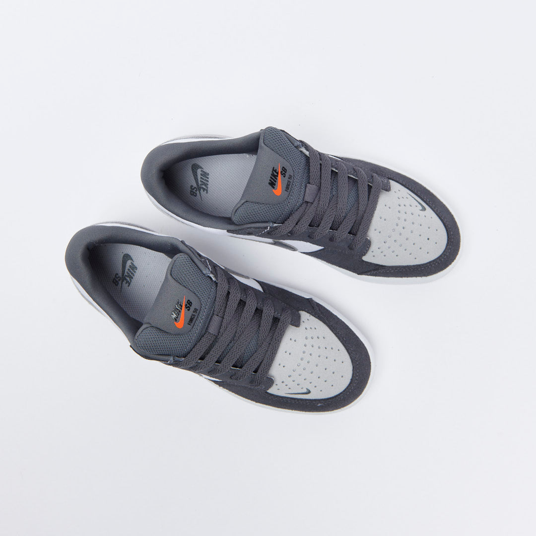 Nike SB - Force 58 (Dark Grey/Dark Grey-White-Wolf Grey)