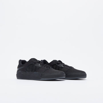 Nike SB - Ishod Wair Premium "Triple Black"