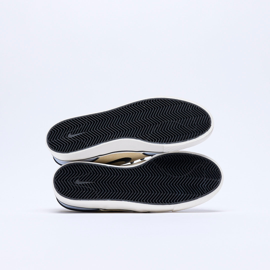 Nike SB - Zoom Janoski OG+ QS (Alabaster/Alabaster-Chili Red)
