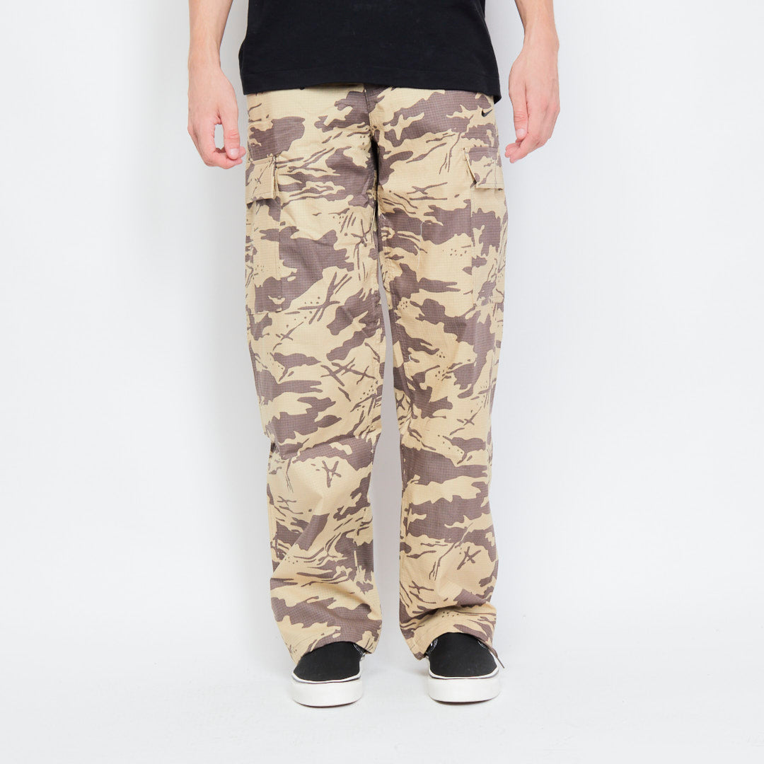Nike SB - Kearny Skate Cargo Pants Camo (Limestone)