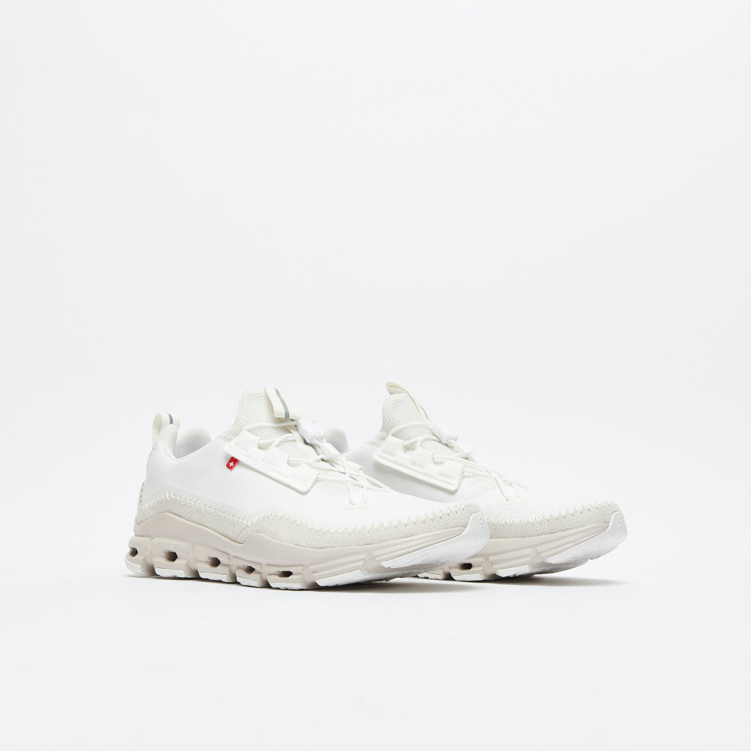 On - Cloudaway (Undyed White/Glacier)